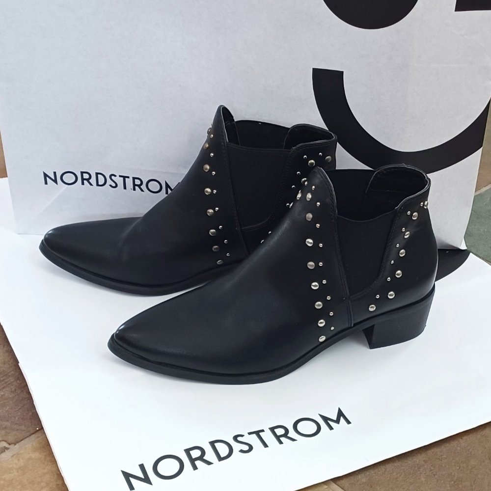 Steve Madden Boots Studded